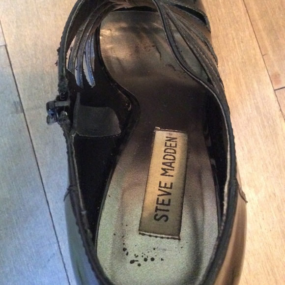 Black patent leather cut-out heel - Picture 5 of 7